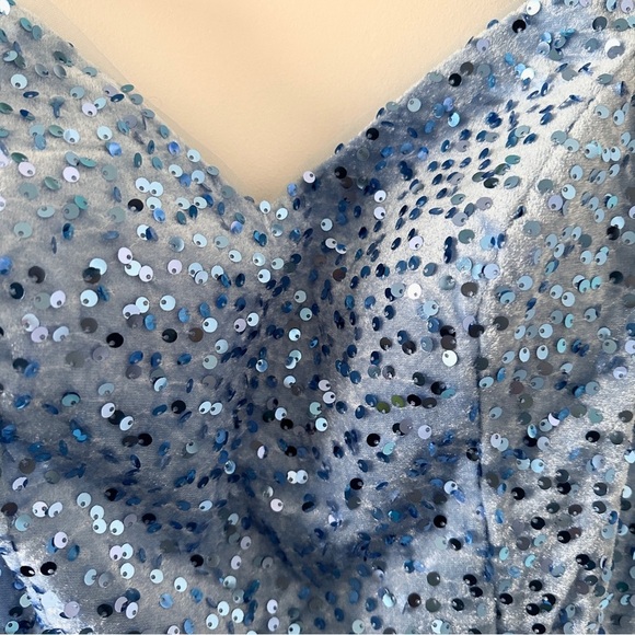 Miss Veil Pastel Blue Sequin Formal Maxi Dress Size Medium Sweetheart Leg Slit - Picture 5 of 16